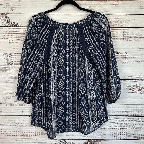 Womens JOLT Navy Blue Aztec Lace Boho Flowy 3/4 Sleeve Top Career Casual Size M - Picture 2 of 6